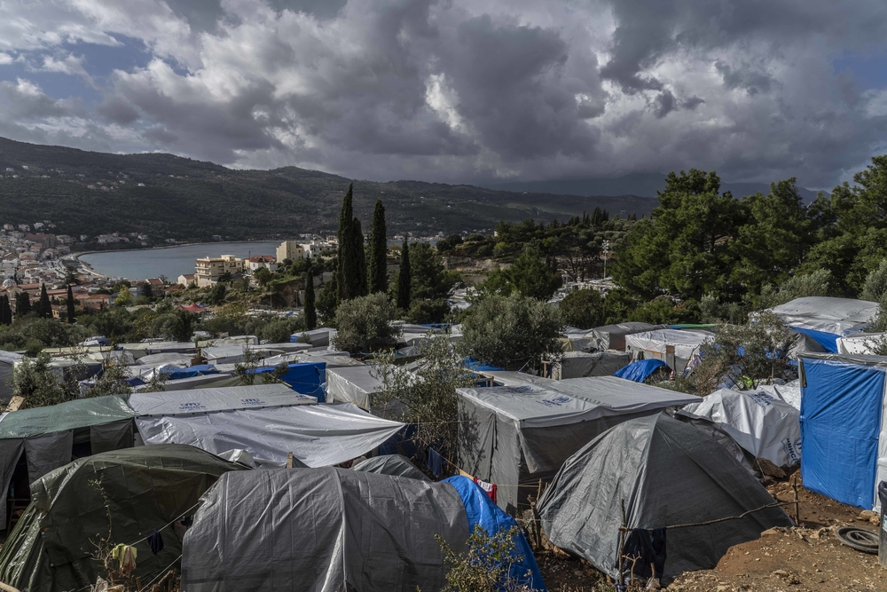 Um "escudo" de violência: a mais recente resposta da Europa à migração