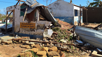 Centro de Saúde de Ninlia destruído após ciclone Chido