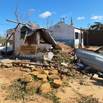 Centro de Saúde de Ninlia destruído após ciclone Chido