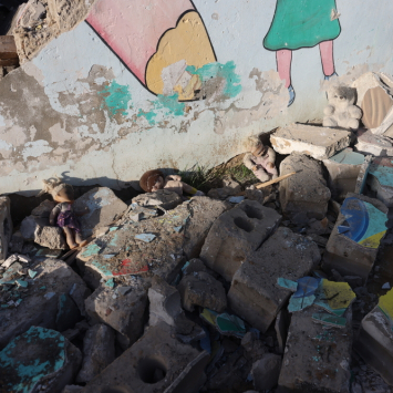 Destruição nos arredores do hospital Nasser, em Gaza. Novembro de 2023. ©MSF