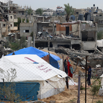 Acampamento de deslocados internos próximo ao Hospital de Campanha Indonésio de Rafah, localizado no sul de Gaza. MSF