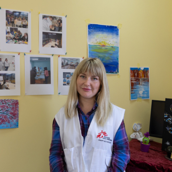 Anastasia Nedieva, supervisora de promoção de saúde de MSF em Vinnytsia, na Ucrânia. © Florença Dozol/MSF