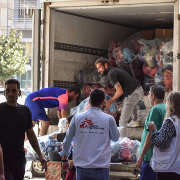 Mobile Clinics and Distribution of NFI in Beirut